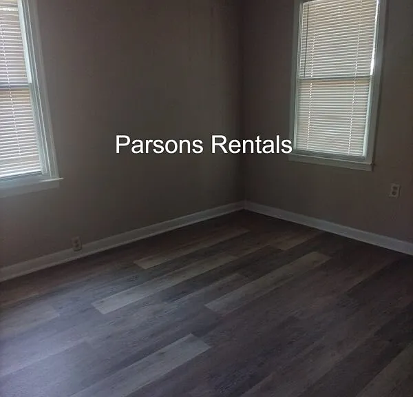 708 Priscilla St — Photo 7