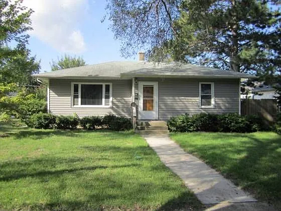 220 S Joliet St photo 1