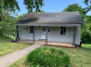 902 E Cleveland Ave, Vinton, VA 24179
