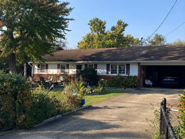 6346 Edgemoor Ln, Alexandria, VA 22312