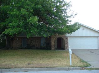 2941 Encino Dr, Fort Worth, TX 76116