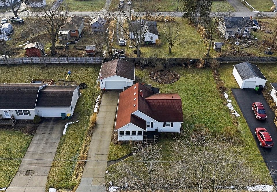 2nd image of 3842 Moreland Ave