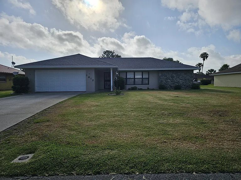 1612 Palm St — Photo 1
