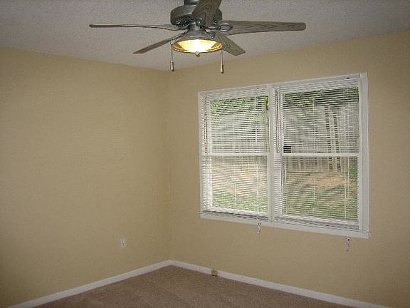 4th image of 3706 E North St Unit 8M