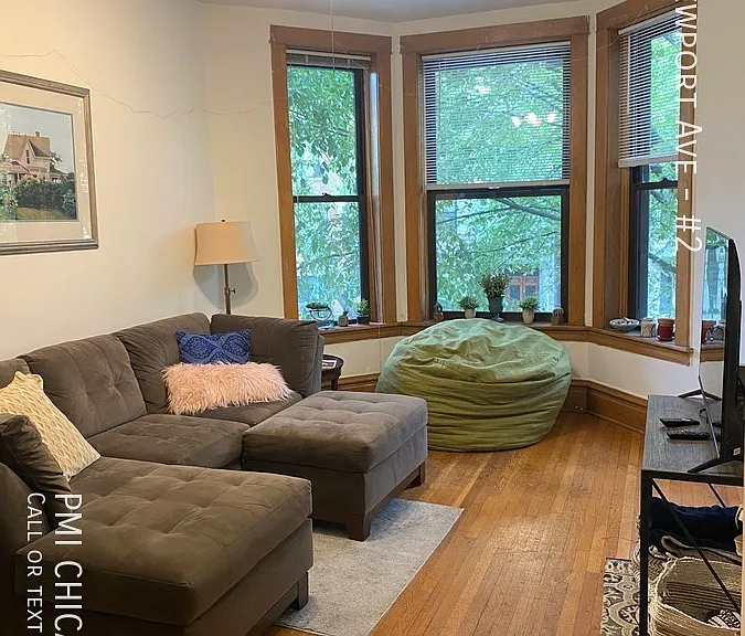 830 W Newport Ave #2 — Photo 3