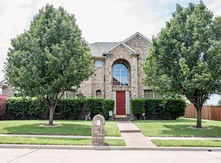 1228 Mountain Laurel Ln, Desoto, TX 75115