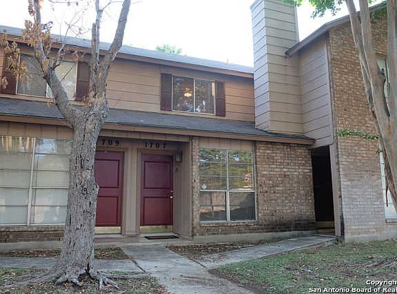 2nd image of 1707 Patricia Dr
