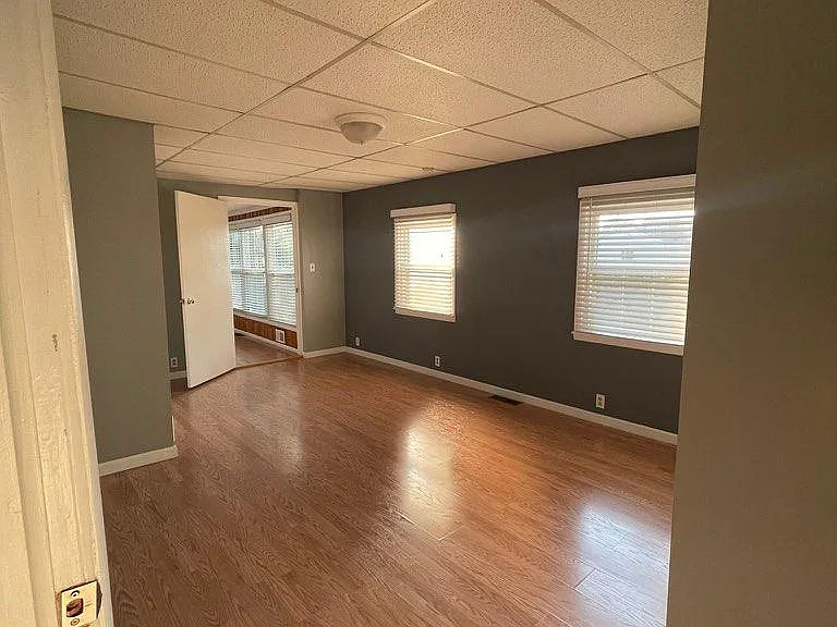 895 Lower Ferry Rd — Photo 22