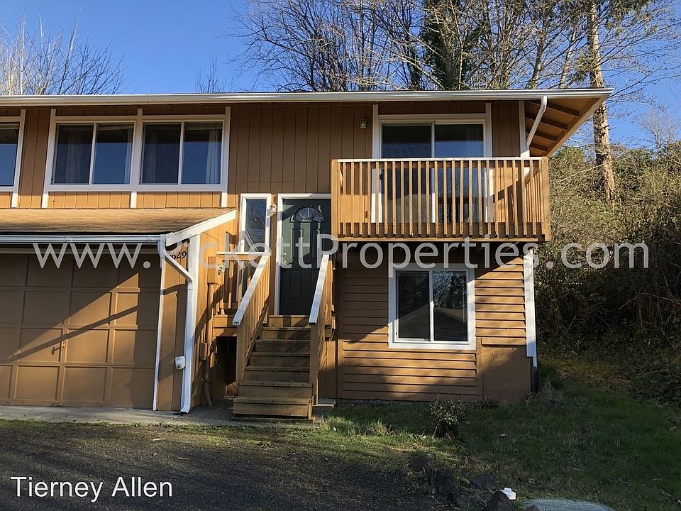 1st image of 4629 Beach Dr E