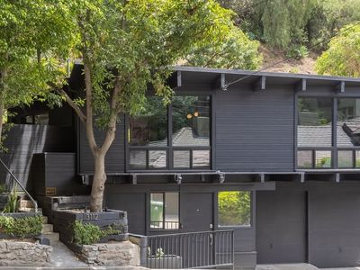 3112 Ledgewood Dr, Los Angeles, CA, 90068