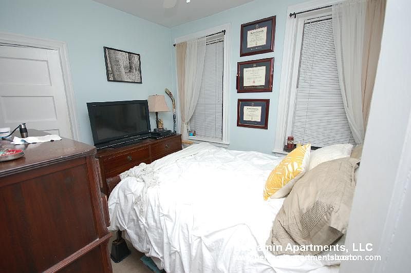 2nd image of 55 Revere St APT 9C