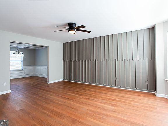 5th image of 10937 Southwood Dr