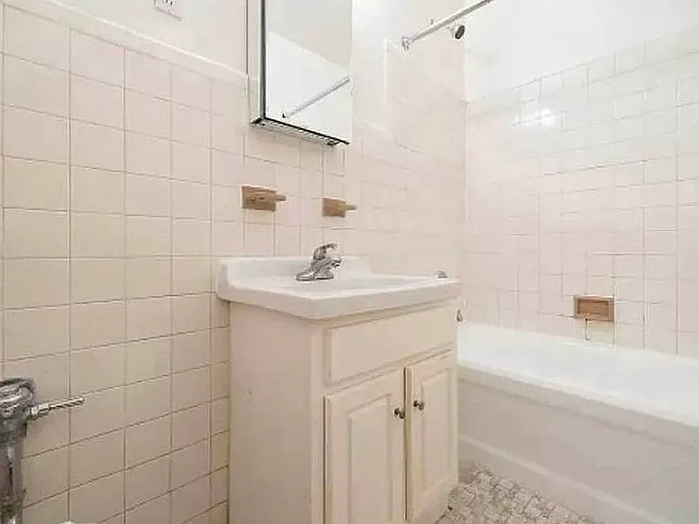 56 W 106th St #3C — Photo 4