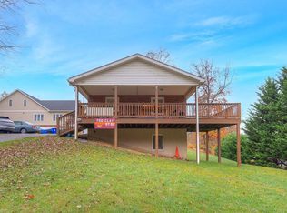 750 Clay St, Blackburg, VA 24060
