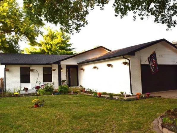 1606 E Virginia St, Derby, KS 67037
