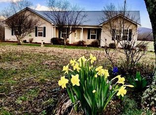 453 Helens Ln, McMinnville, TN 37110