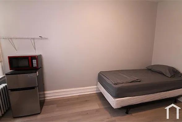 3 bed, $2,790 — Photo 3