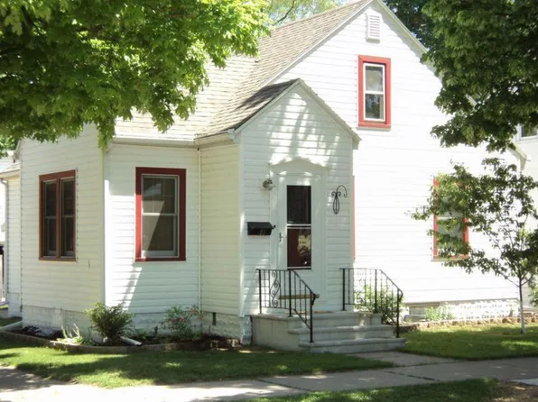 803 21st St S, La Crosse, WI 54601