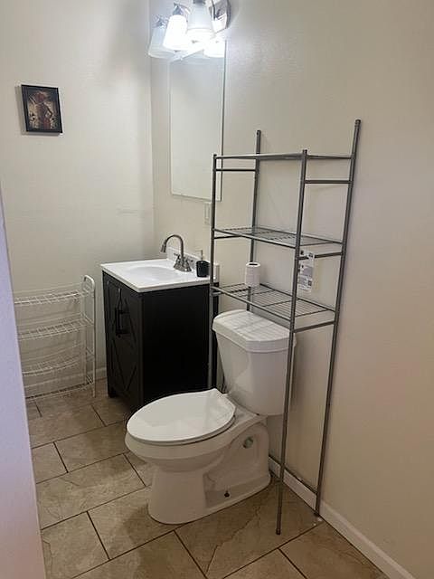 2nd image of 3420 Bloomingdale Ct #3420