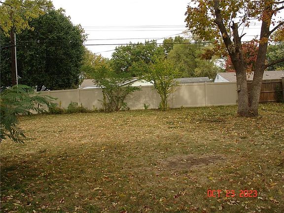 5th image of 16208 E 32nd St S