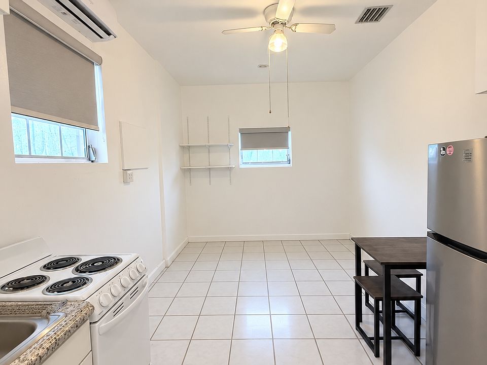 1st image of 700 NE 178th St #1
