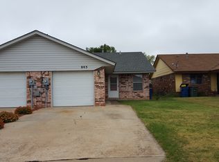 803 Swan Lake Rd, Edmond, OK 73003