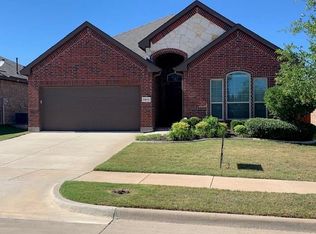 5813 Loveland Dr, Denton, TX 76208