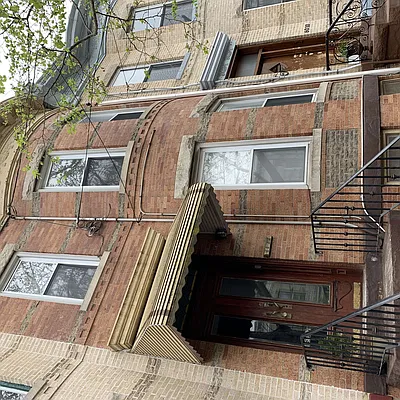 Rented by Evergreen Realty & Investments | media 21