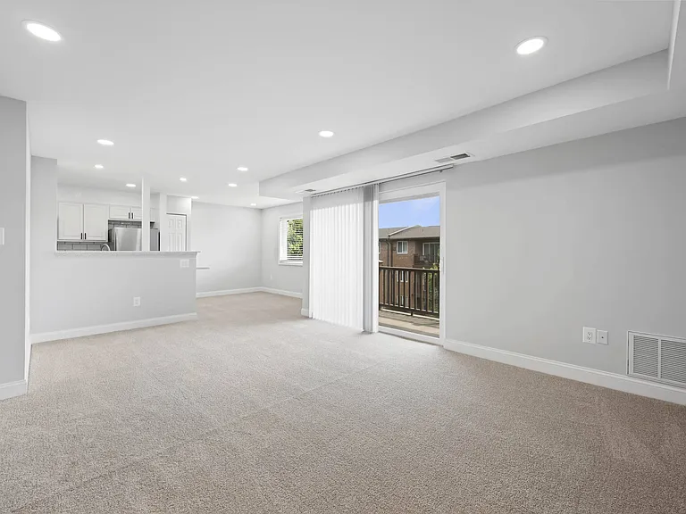 Rose Hill Apartments — Photo 46