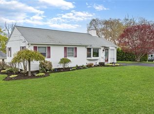 19 Salem Dr, North Providence, RI 02904