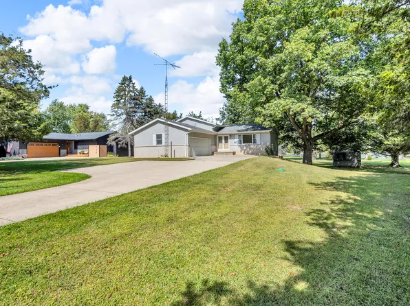 190 Steves Scenic Dr, Horton, MI 49246