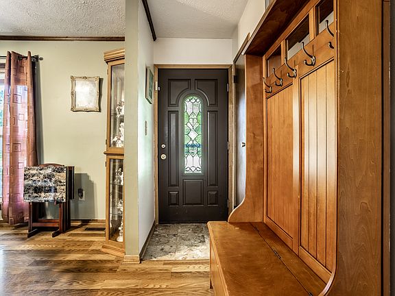 5th image of 5940 Cheshire Ct