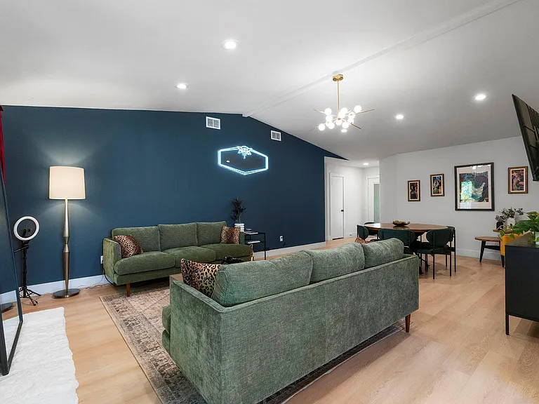 7507 Bender Dr — Photo 5