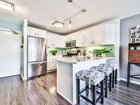 3rd image of 2754 N Hampden Ct APT 806