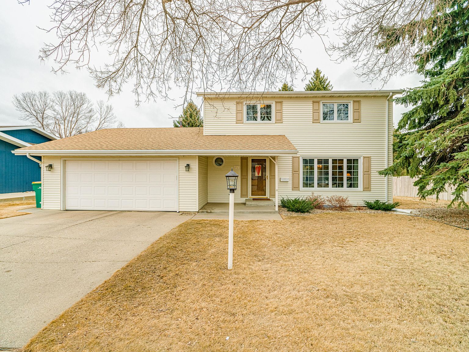 2513 Atlas Dr Bismarck Nd 58503 Zillow