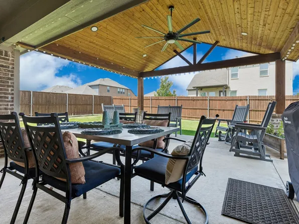 1201 Misty Ridge Dr, Justin, TX 76247