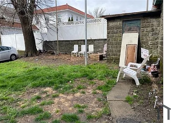 3 bed, 1500 sqft, $3,100 — Photo 2