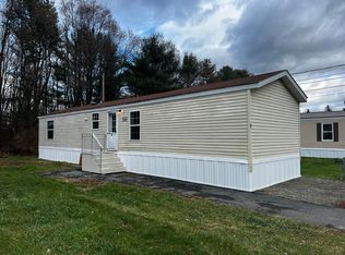 9 Village Green Rd, Waterville, ME 04901