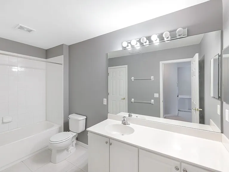 1088 Oxford Ln #48 — Photo 14