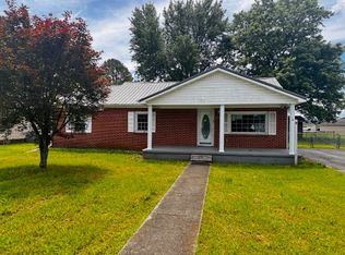1211 W Market St, Decherd, TN 37324
