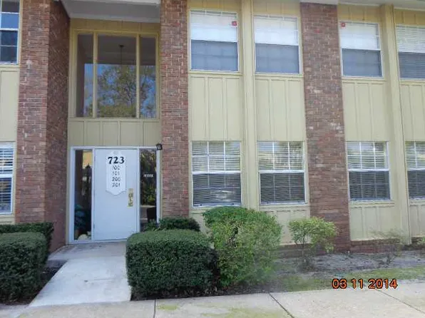 723 Perkins St Unit 10, Leesburg, FL 34748