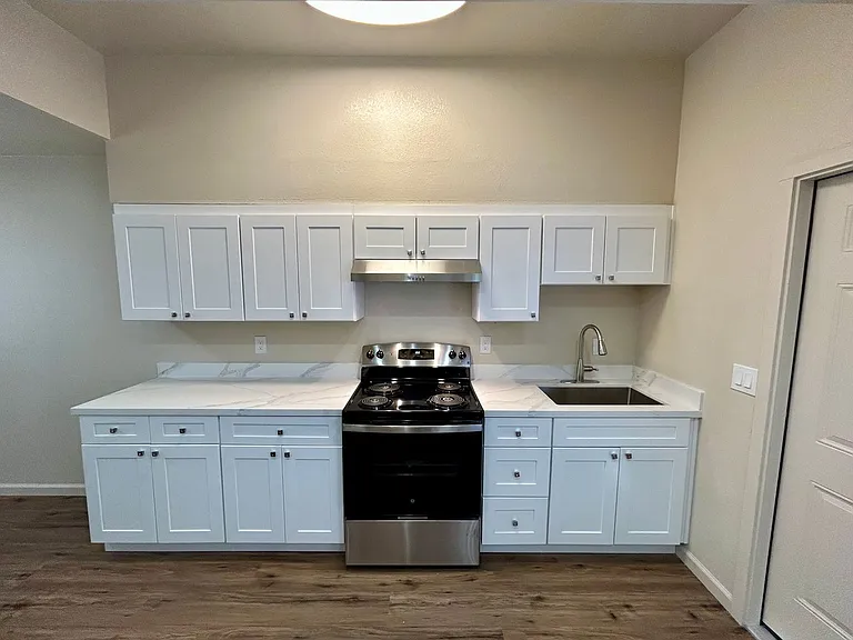 1714 Chestnut St. — Photo 4