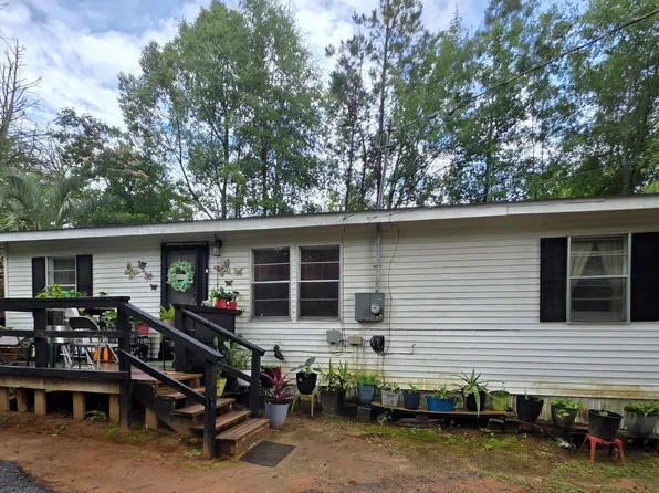 704 B W Roberts St, Quincy, FL 32351