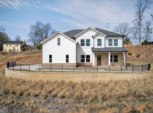 1226 Bloomsbury Ln, Gainesville, GA 30501