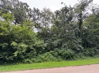 906 Monongahela Dr, Dixon, IL 61021