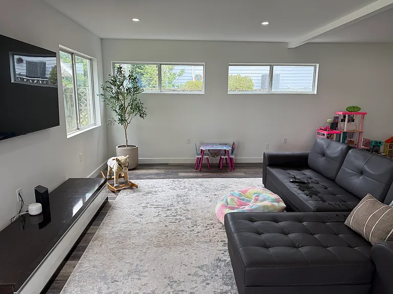 533 Pocahontas Dr — Photo 43