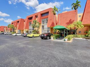 22605 SW 66th Ave APT 304, Boca Raton, FL 33428