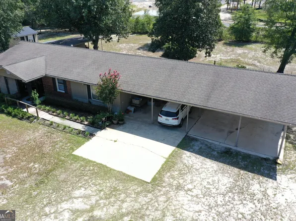2450 3rd St, Folkston, GA 31537