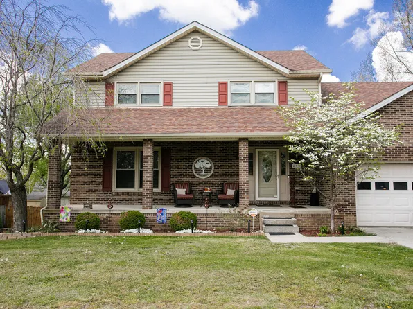 414 Skylark Dr, Winchester, KY 40391