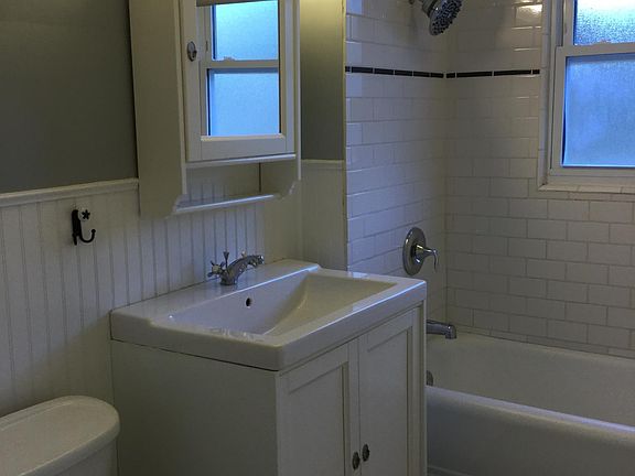 5th image of 4127 Sibley Ave
